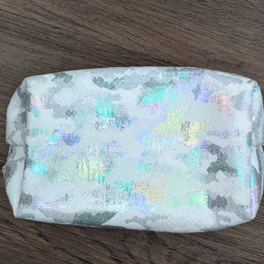 Variety Beauty Sampler Set and Makeup Bag
